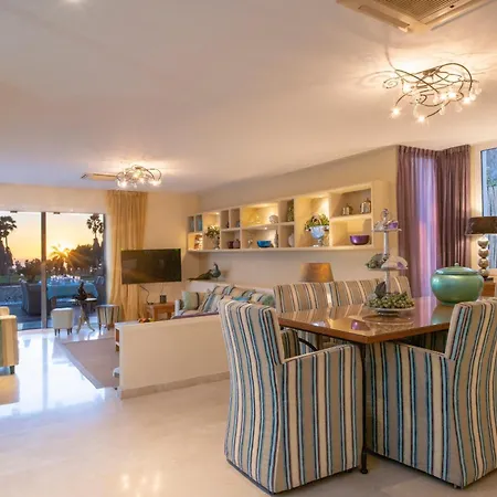 别墅 Sunset Golf Retreat 阿德耶